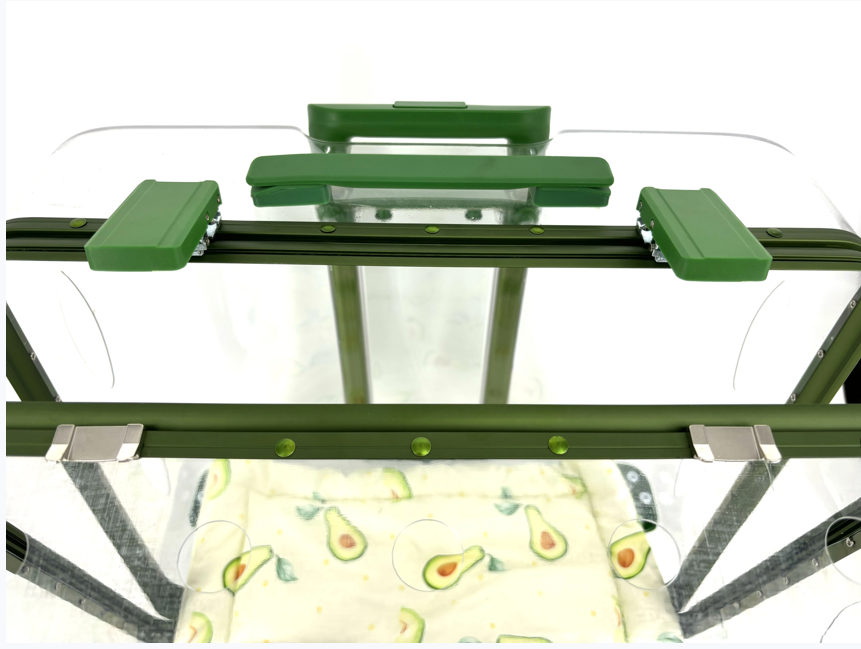 Hochwertiger, transparenter PC-Reisekoffer für Haustiere in quadratischer Form