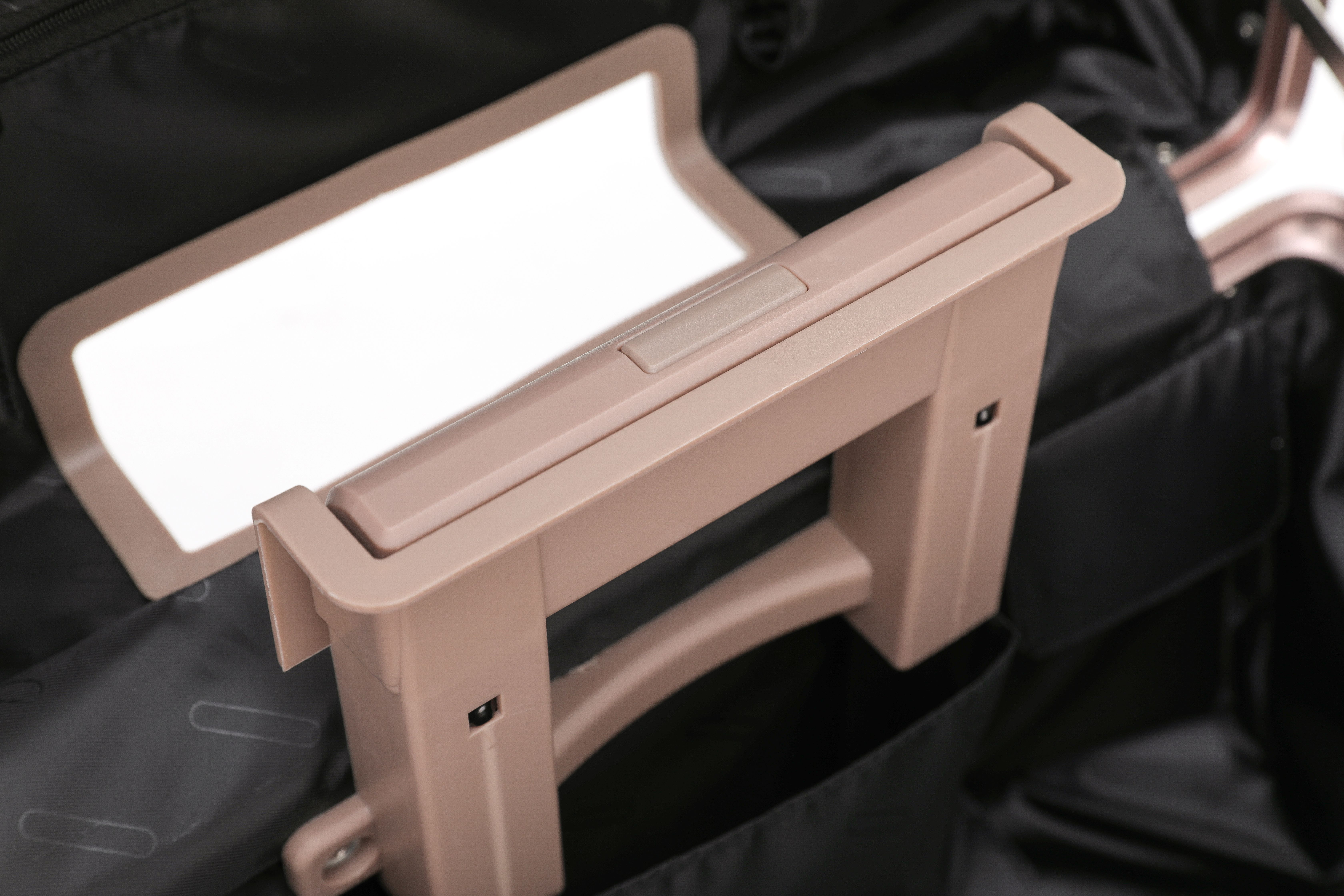 Gepäckkoffer aus Magnesium-Aluminium-Legierung. 18-Zoll-High-End-Boarding-Koffer